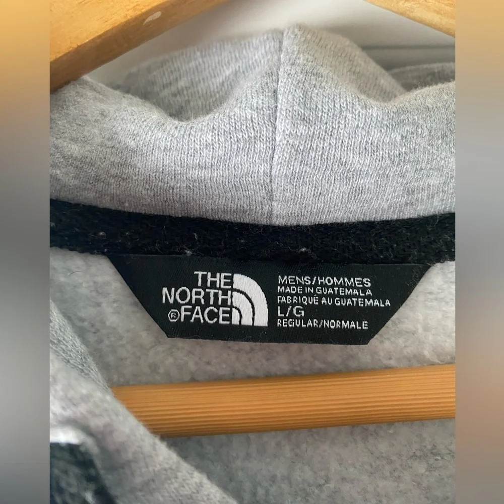 North Face Men’s Hooded Logo Sweatshirt Size L
